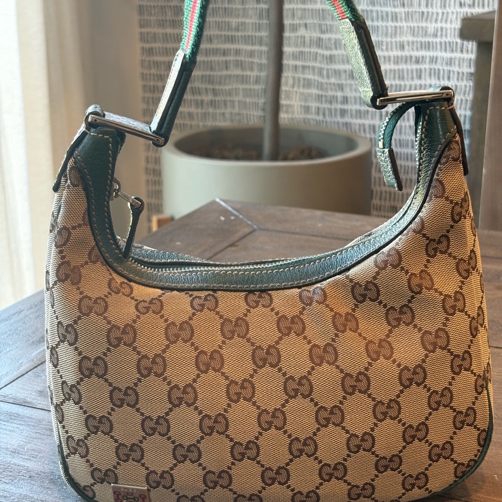 Gucci Cream and Brown Shoulder Bag with Iconic Design